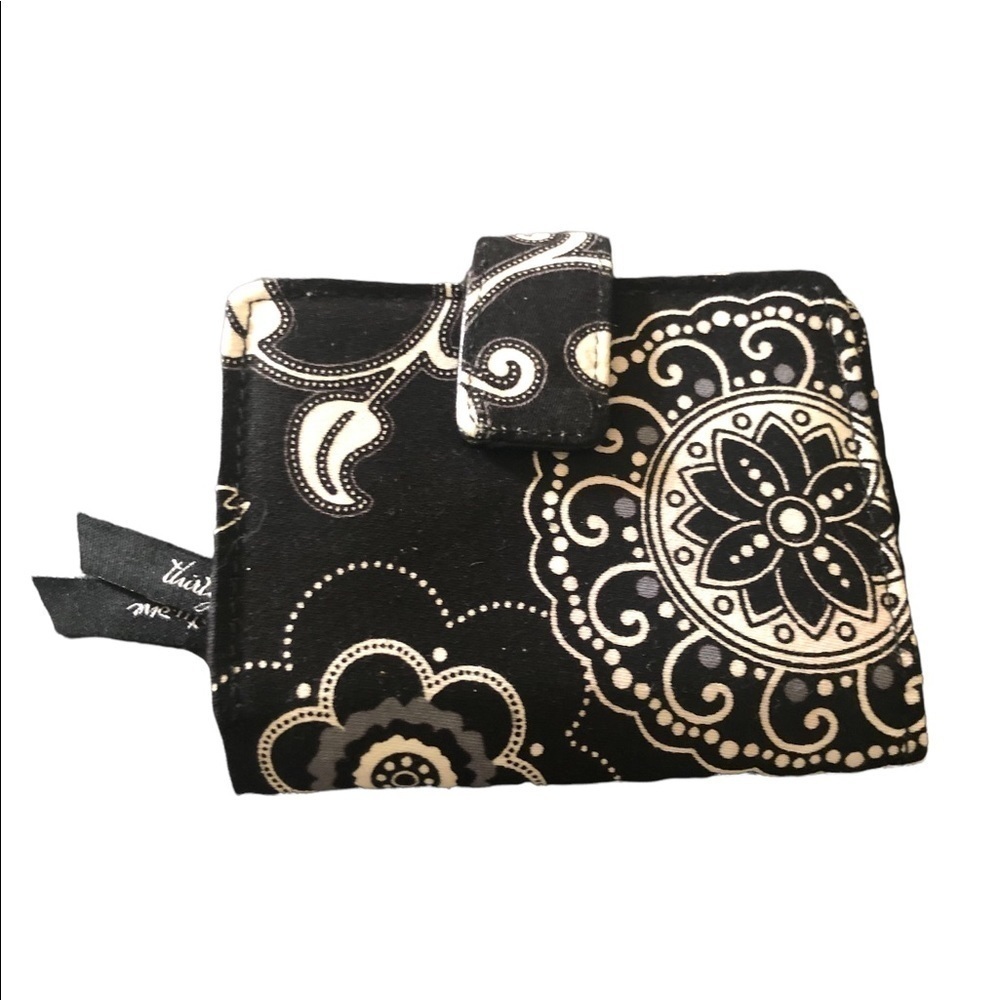 Thirty -One 100% Cotton Snap Front Wallet Black/White Floral 4.5X3.5